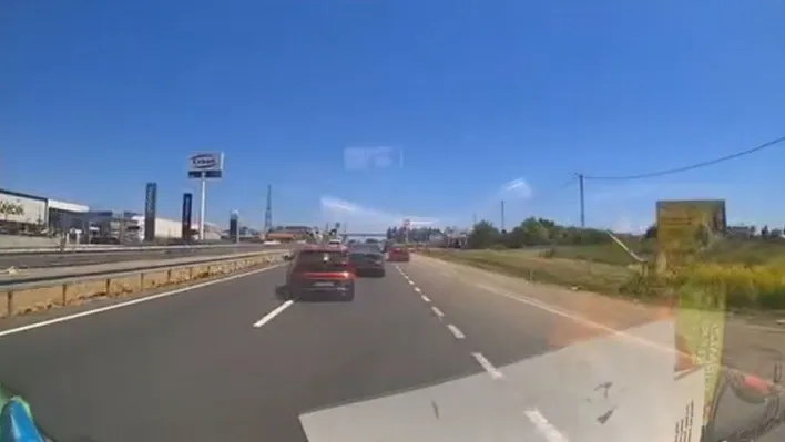 D-100 Karayolu'nda makas atarak ilerledi, trafiği tehlikeye düşürdü