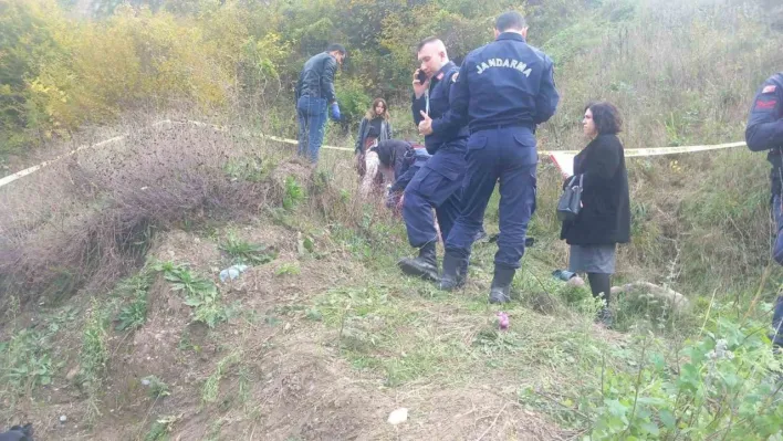 D-140'ta feci kaza: Araç şarampole uçtu, 1 ölü 3 yaralı