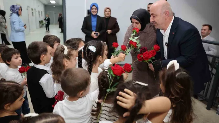 Darıca'da anneler üretiyor, çocuklar eğlenerek öğreniyor