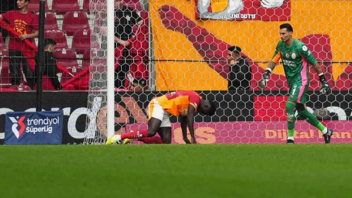 Davinson Sanchez cezalı duruma düştü