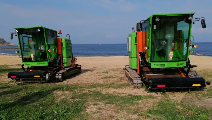 Deniz Kıyısındaki Plajlar İçin Yenilikçi Temizleme Çözümü: Paletli Plaj Temizleme Makinesi