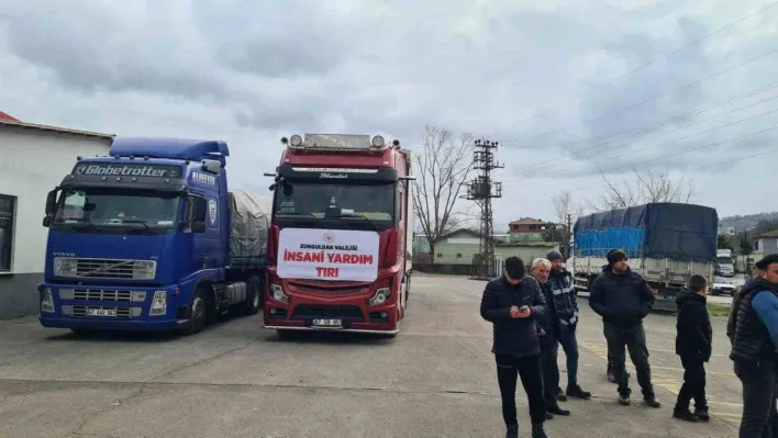 Deprem bölgesine Alaplı'dan 15 tır yakacak yardımı