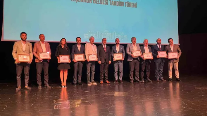 Deprem bölgesine yardım eden firmalar ödüllendirildi