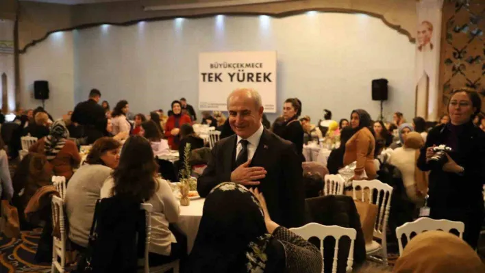 Depremzede kadınlar 8 Mart'ta Büyükçekmece'de 'Bir sofrada' buluştu