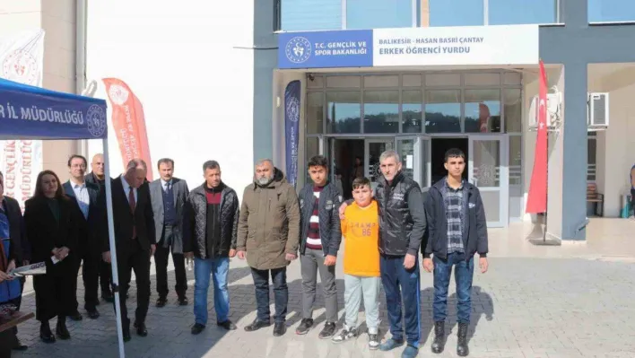 Depremzedeler KYK yurtlarına yerleşmeye başladı