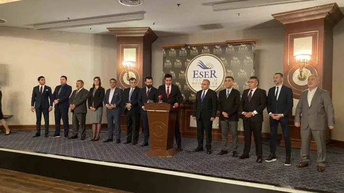 DEVA Partisi'nde İstanbul'un 13 ilçesinde istifa depremi