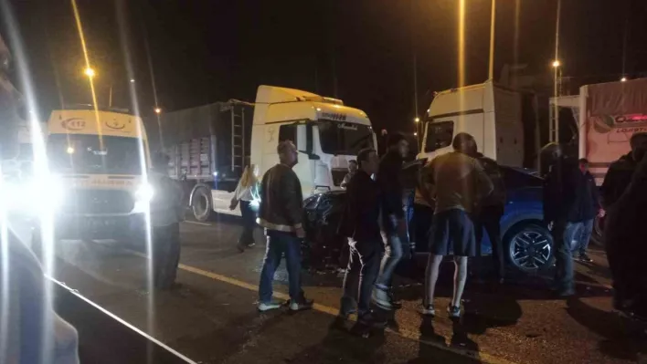 Direksiyon başında kalp krizi geçiren sürücü kaza yaptı: 1 ölü, 1 yaralı