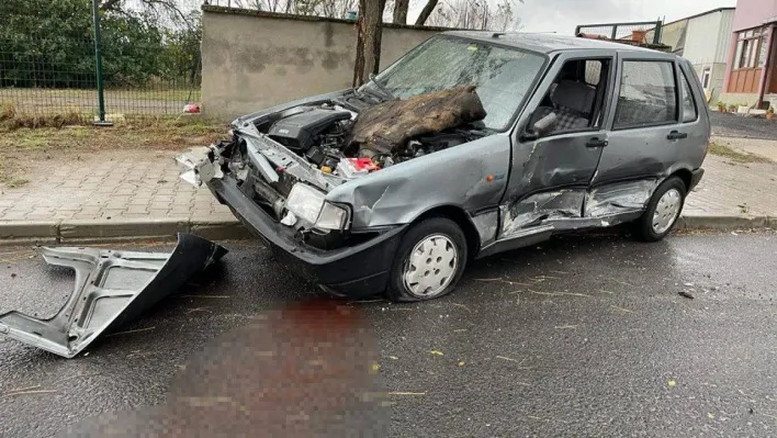 Direksiyon hakimiyetini kaybedince kaza yaptı