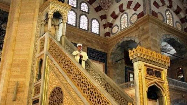 Diyanet'te Cuma Hutbesi için tek konu