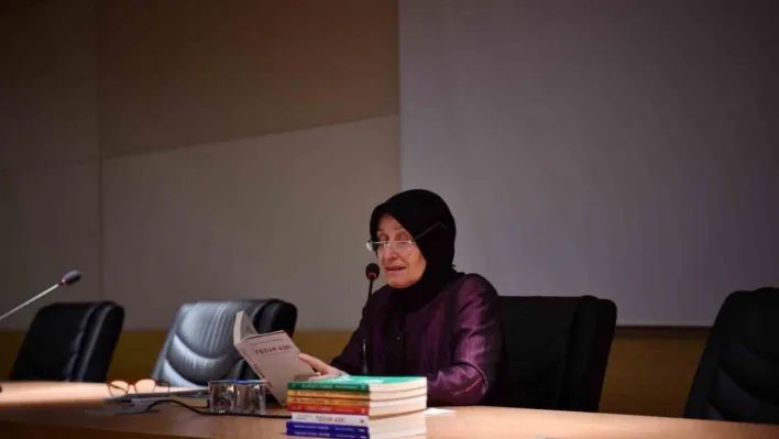 Dünya çapında başarı kazanan balerin, İslam'a uzanan yolculuğunu öğrencilerle paylaştı