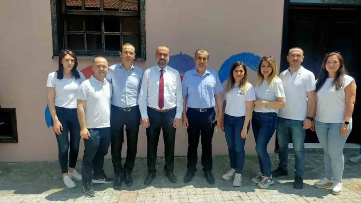 Duvarlar, 'bağımlılıkla mücadele' için boyandı