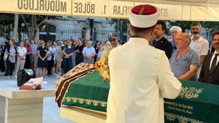 Edebiyatçı-yazar Pınar Kür son yolculuğuna uğurlandı