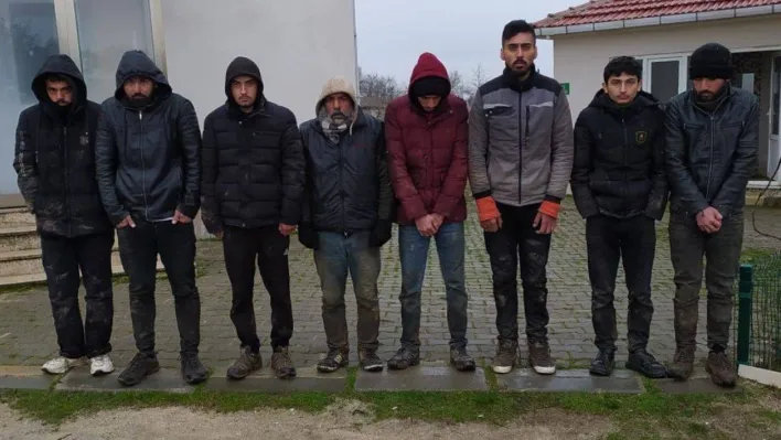 Edirne'de 8 düzensiz kaçak göçmen yakalandı