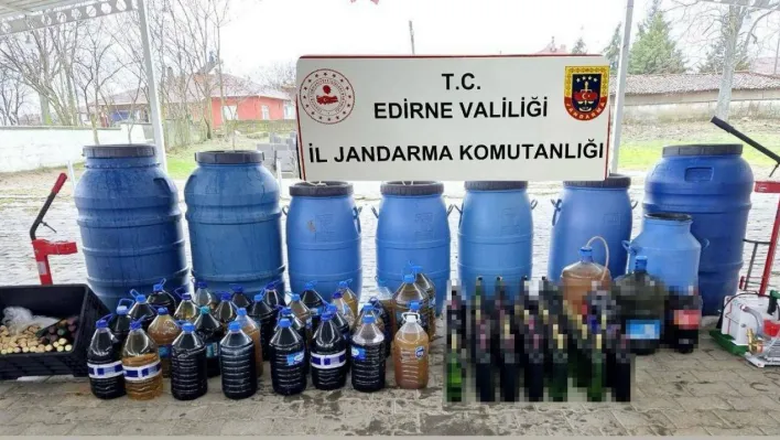 Edirne'de bin 560 litre kaçak içki ele geçirildi