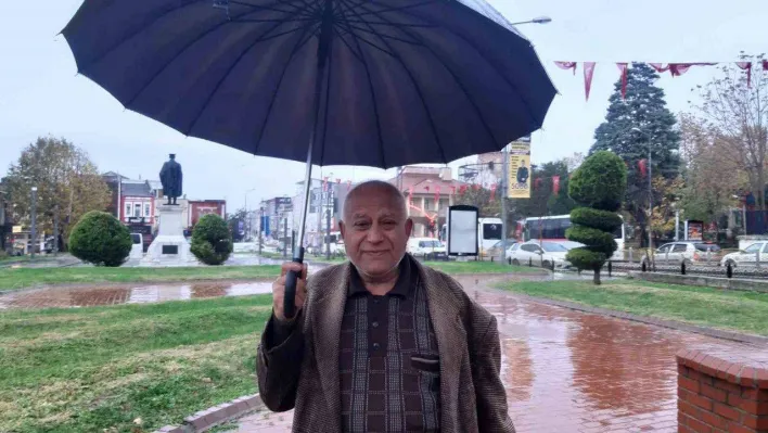 Edirne'de etkili olan sağanak vatandaşları sevindirdi