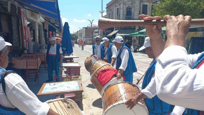 Edirne'de halka davul-zurnalı 'Kırkpınar' daveti