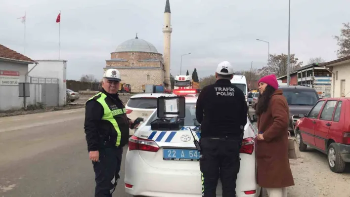 Edirne'de iki otomobilin çarpışması sonucu bir kişi yaralandı