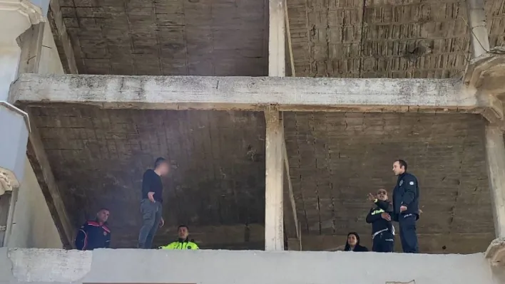 Edirne'de intihar girişimini polis ve itfaiyeciler engelledi