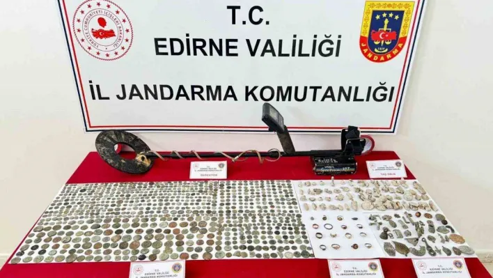 Edirne'de kaçakçılık operasyonu: 1085 tarihi eser ele geçirildi