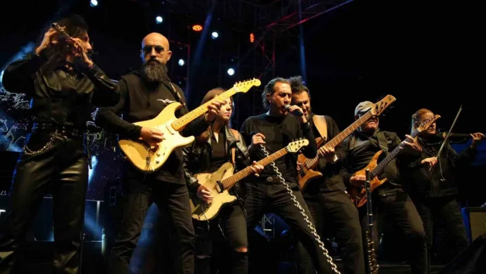 Edirne'de konser veren Kıraç, Güllü'yü andı