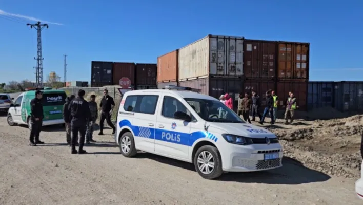 Edirne'de konteynerde 10 kaçak göçmen yakalandı