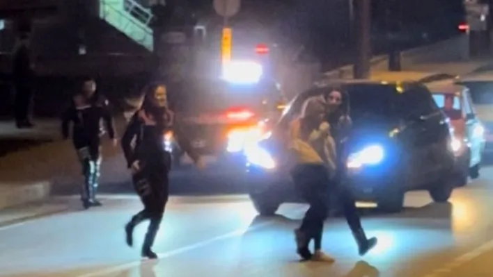 Edirne'de kriz geçiren genç kadın çevreye saldırdı: Polis müdahale etti