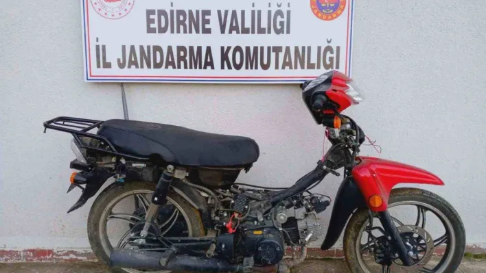 Edirne'de motosiklet hırsızları yakalandı