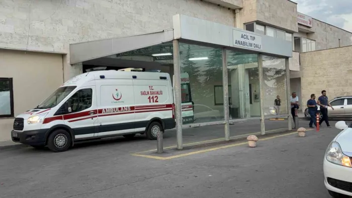 Edirne'de otomobille çarpışan motosikletli ağır yaralandı