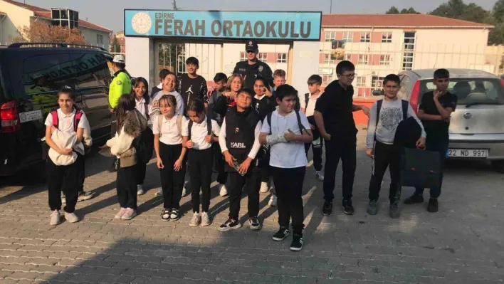 Edirne'de polis ekipleri okul çevrelerindeki denetimlerini sürdürüyor