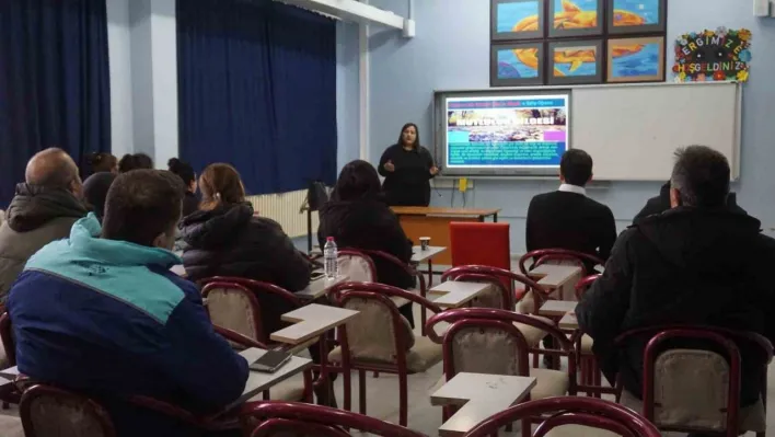 Edirne'de veliler haftanın 1 günü okula gidiyor