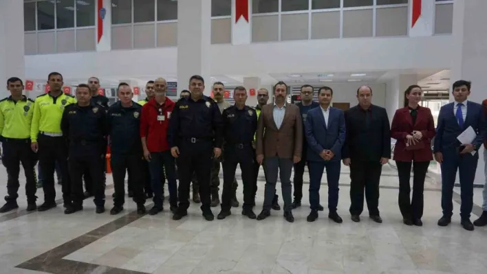 Edirne emniyet müdürü ve personeli kan ve kök hücre bağışı yaptı