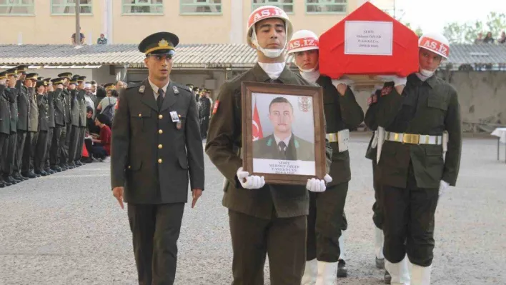 Edirne şehidi törenle Ankara'ya uğurlandı