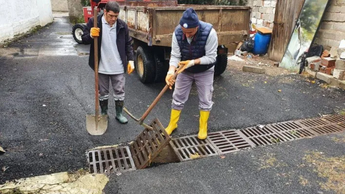 Edremit Belediyesi'nden yağışlara karşı önlem