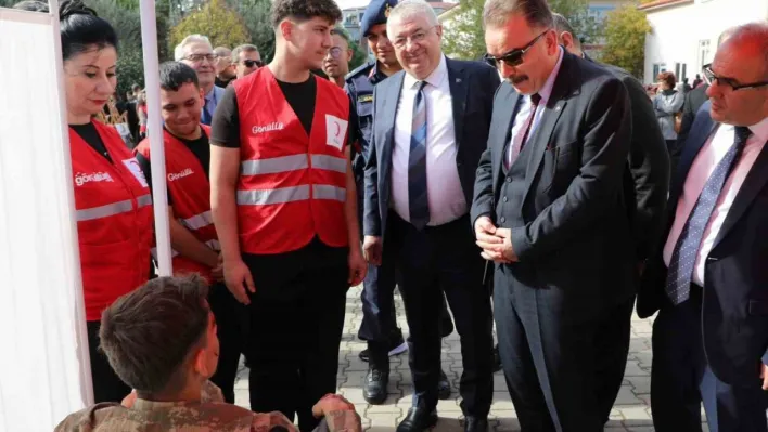 Edremit'te Kızılay haftası coşkusu