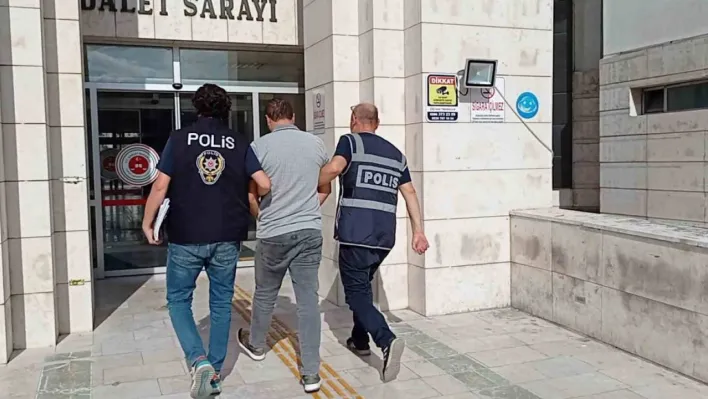 EFT'yle dolandıran şüpheli polise yakalandı