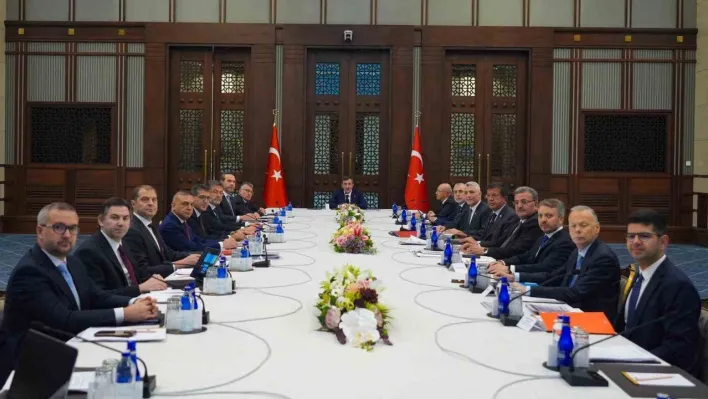 EKK: 'Türkiye Yüzyılı'nda kapsayıcı ve sürdürülebilir büyüme hedefimize ulaşmak amacıyla rekabet gücümüzü ve katma değerli üretimi artıracak politikaları uygulamaya kararlılıkla devam edeceğiz'