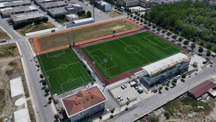 Ekrem Karaberberoğlu Spor Tesisi'ne FIFA kalite onayı