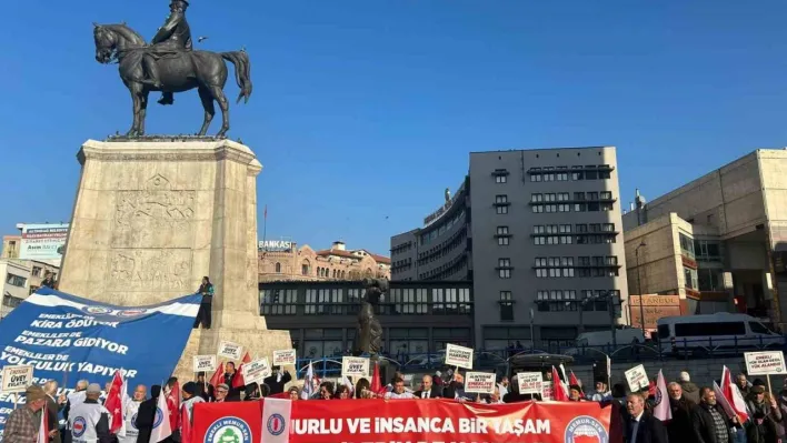 Emekli Memur-Sen Başkanı Küçükkösen: 'Türkiye vatandaşlarına, çalışanlarına, emeklilerine hakkını tam anlamıyla verecek kadar güçlü bir ülkedir'