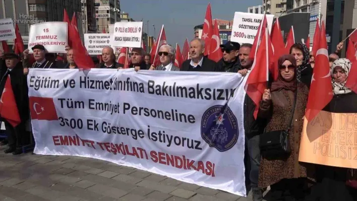 Emekli polisler Bursa'dan seslendi: '3600 ek gösterge istiyoruz'