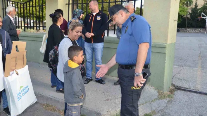 Emniyet Müdürü Karaburun, öğrenci ve velilerle bir araya geldi