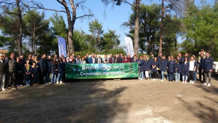 Enerjisa Üretim'den Çanakkale'deki arıcılara ekipman ve fidan desteği