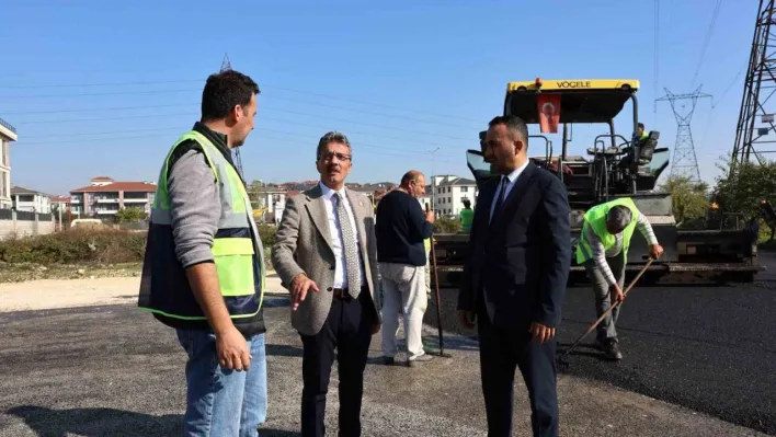 Erenler'de asfalt mesaisi tüm hızıyla sürüyor