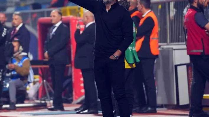 Erol Bulut: 'Geçen hafta kulüp içerisinde olan biri bütün bilgileri Nuri Şahin'e aktarmış'