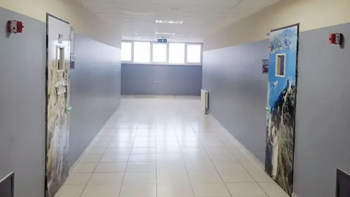 Ertuğrul Gazi Ortaokulu'ndan Öğrenci Güvenliği İçin Yeni Adım: Kapı Sabitleme Kilit Sistemi Devrede