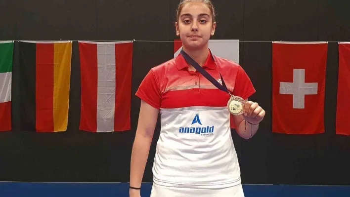 Erzincan'ın 'altın kızı' Aleyna Korkut gözünü olimpiyatlara dikti