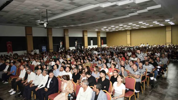 Esenyurt Belediye Başkanı Bozkurt: 'Görevimiz Esenyurtluları mutlu ve huzurlu kılmak'