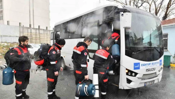 Esenyurt, depremzedeler için seferber oldu