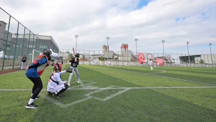 Esenyurt'ta beyzbol heyecanı