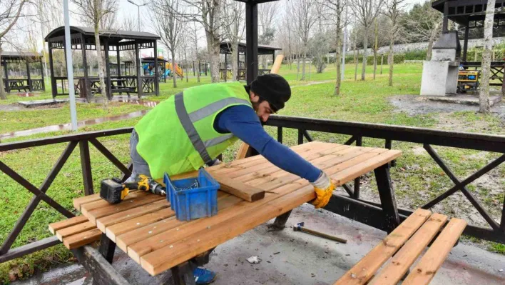 Esenyurt'ta parklar bahara hazırlanıyor