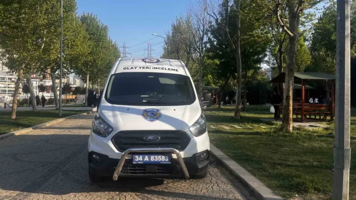 Esenyurt'ta parkta otururken silahlı saldırıya uğrayan 2 kadın yaralandı
